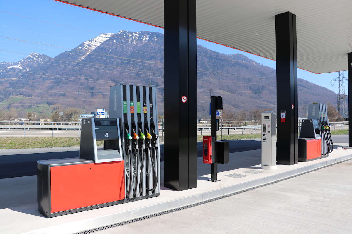 Autoland_Reust_Gas_Station